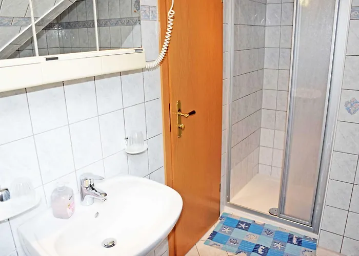 Deb 025 Selliner Mit Terrasse * Sellin (Rugen)