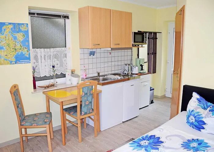 Deb 025 Selliner Mit Terrasse * Sellin (Rugen)